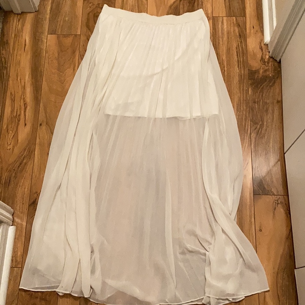 LC Lauren Conrad pleated maxi